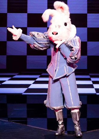 rabbit konijn masked singer kostuum ontwerper animal costume maker Tentacle Studio